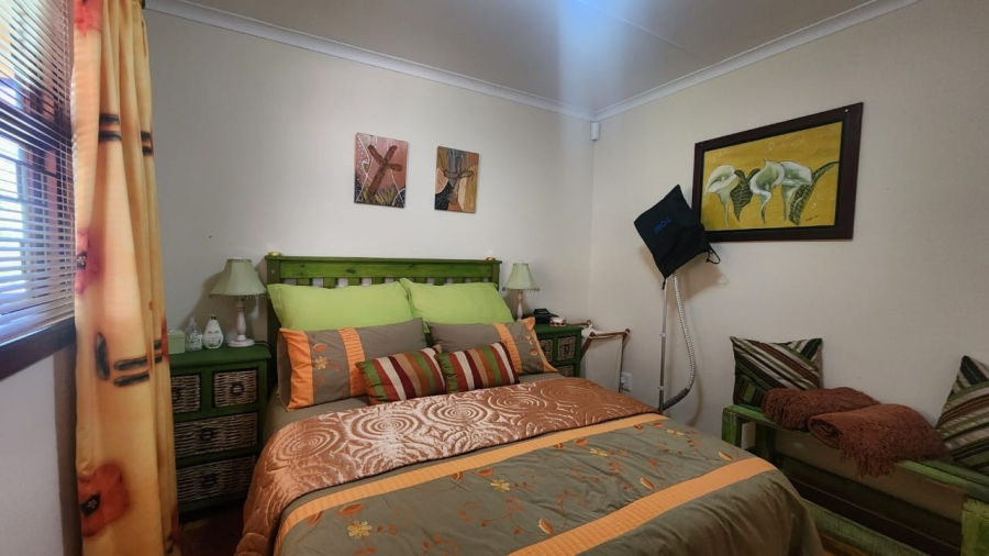 4 Bedroom Property for Sale in Keurboomstrand Western Cape